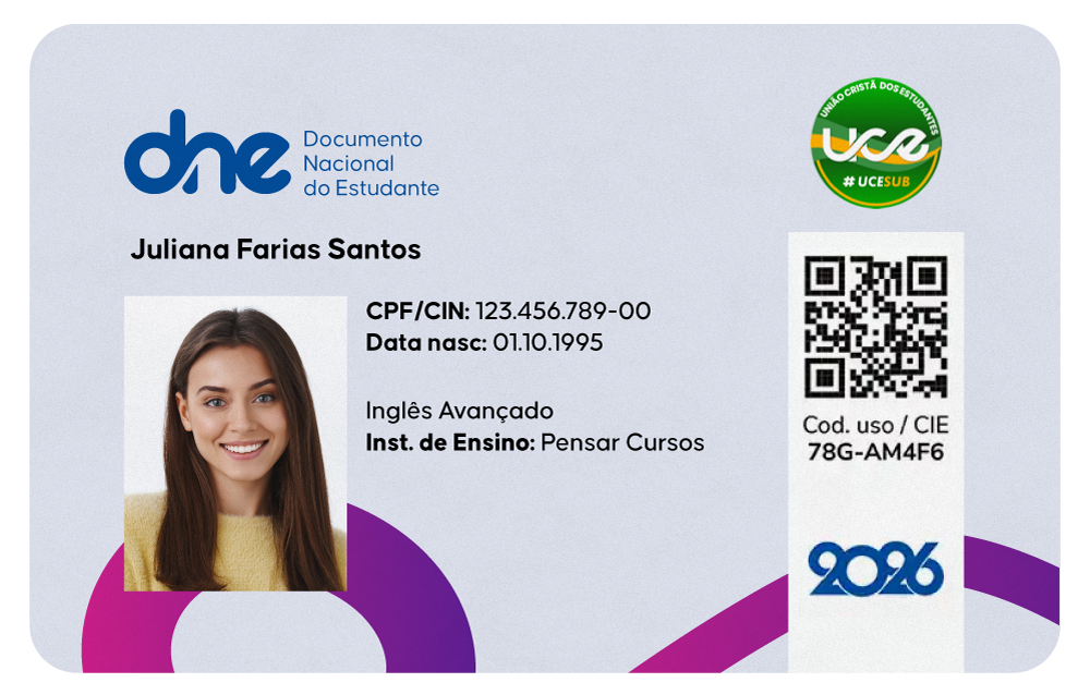 Modelo ilustrativo da carteirinha de estudante 2026 do Documento Nacional do Estudante com selo da UCESUB, foto, nome, curso, Pensar Cursos como instituição de ensino, QR Code e código CIE.